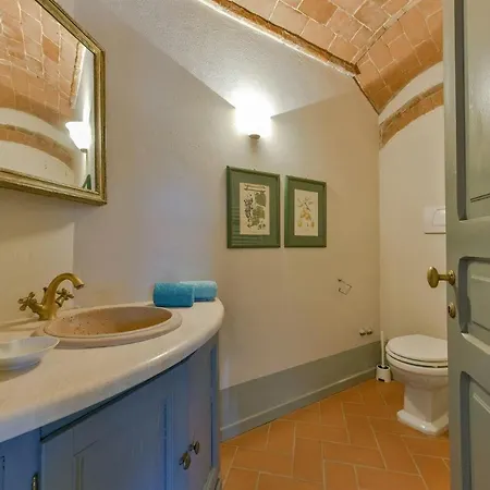 Podere Sant'alessandro ヴィラ