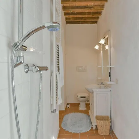 Podere Sant'alessandro ヴィラ